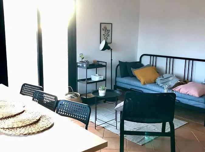 Vanilla Charming Family House