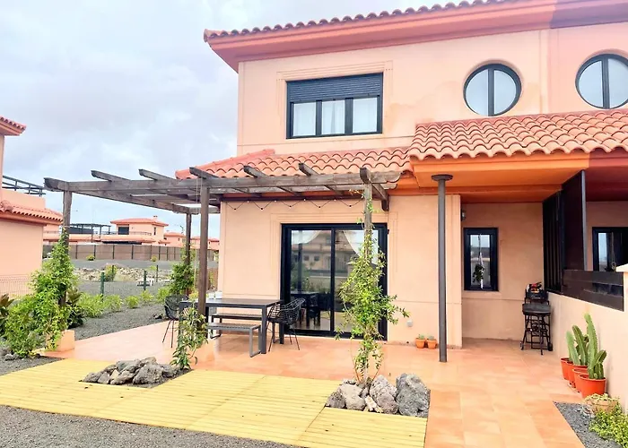 Vanilla Charming Family House *